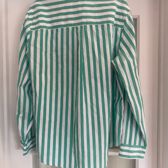 Green & White Gap Perfect Shirt in Poplin - Picture 2 of 3